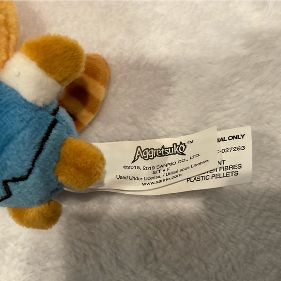 Aggretsuko Retsuko Office Outfit GUND Sanrio Blind Box Series #1 Miniature Plush - Picture 7 of 7